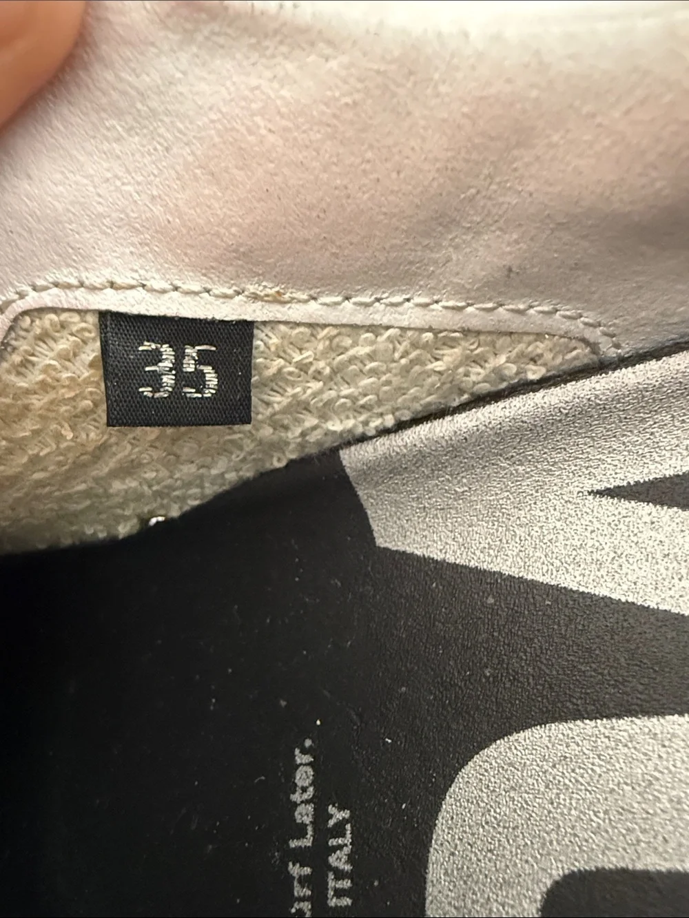P448 John sneakers white patent leather sz 35 barely worn